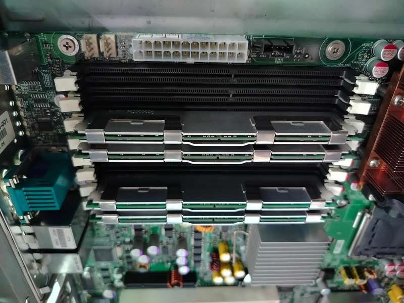 Intel Xeon Server | 8GB RAM | For spares or repair | Used to boot but just stopped