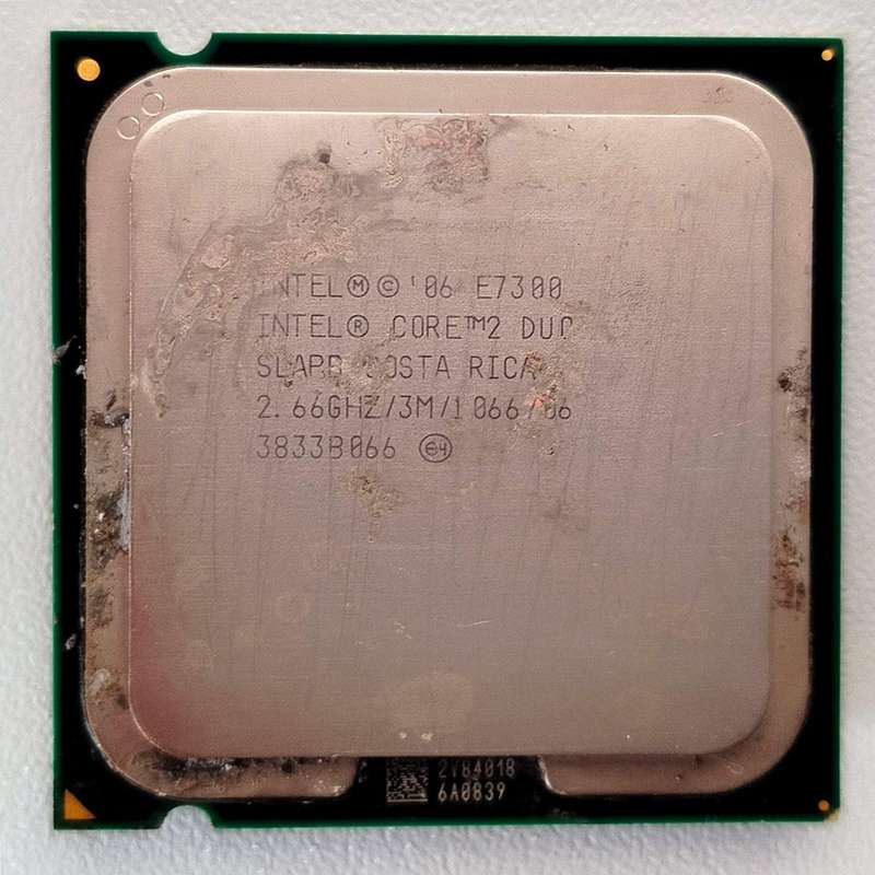 Intel E7300 CPU | 2C/2T @ 2.67GHz | 1066 FSB | 3MB Cache | Core 2 Duo | Socket 775