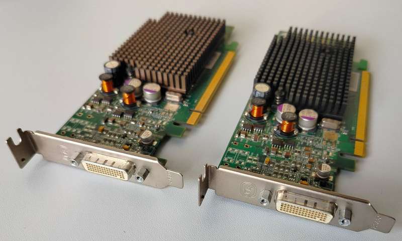 2x GPUS | Not working | For repair or scrap | Low profile DSM-59 | AMD Radeon X600 PRO RV380X 256MB