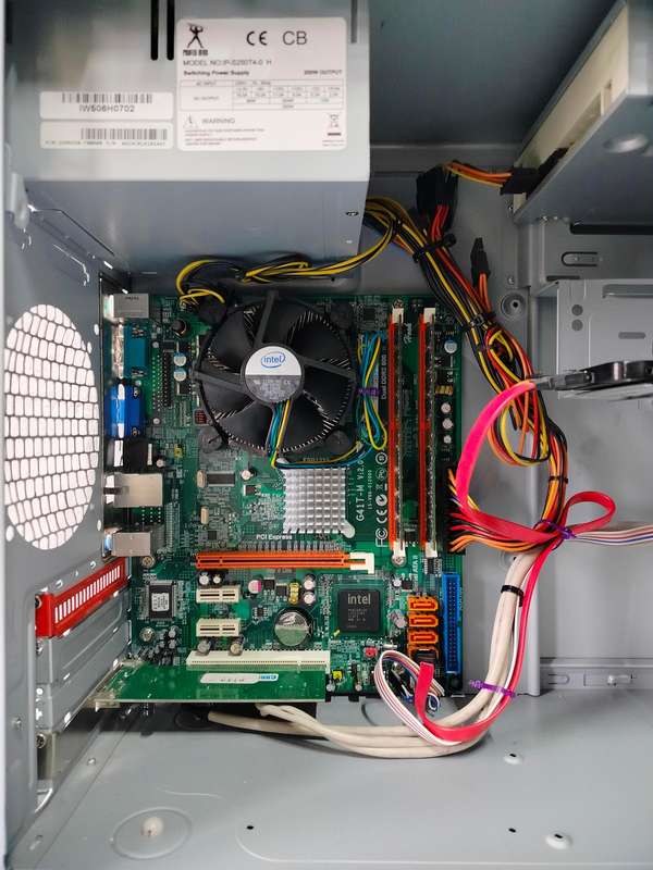 Mecer Prelude | Intel Xeon 3.0GHz | 4GB RAM | 128GB SSD