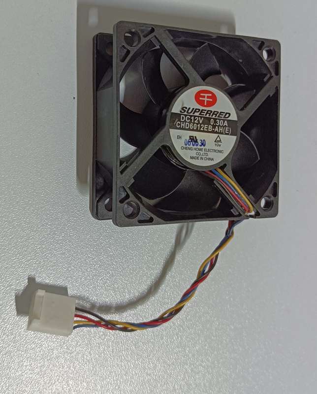 60mm fan | 60x12mm 12V 0.3A 4-pin | Superred | Very clean