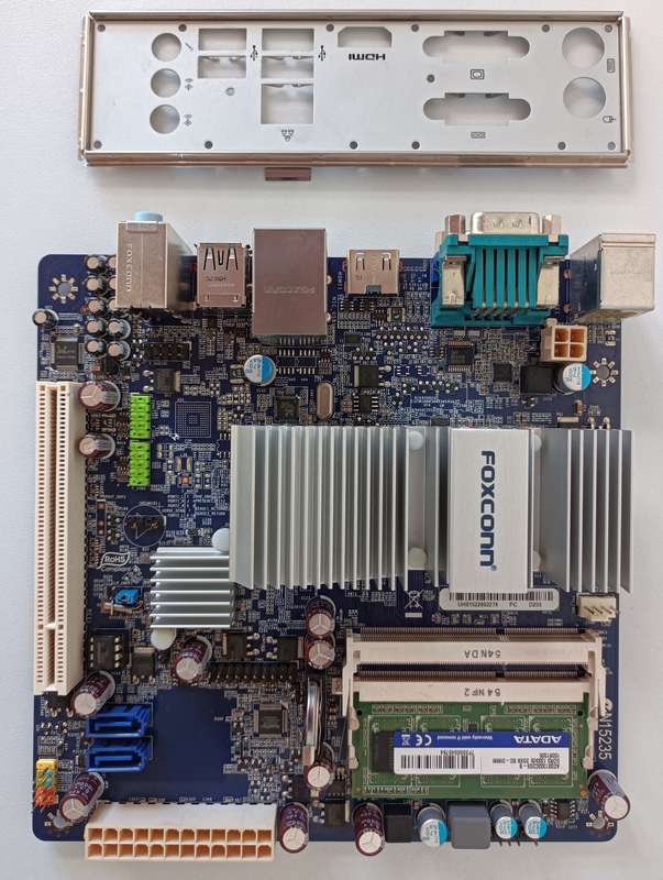Foxconn Motherboard + Intel D2550 2C/4T CPU + 2GB DDR3 RAM