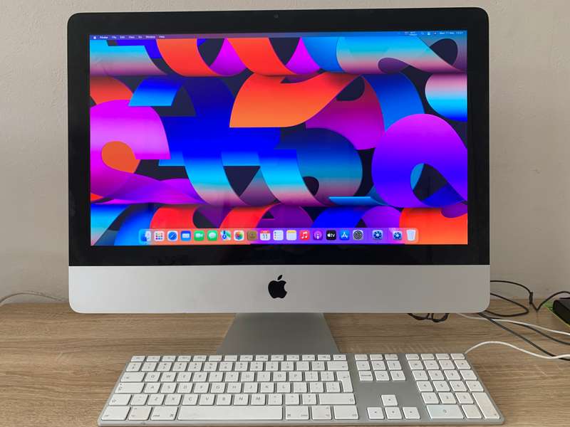 Apple iMac 21.5" (Mid 2011) |  Quad Core  Intel i5 | 8GB RAM | SSD 240GB | EXCELLENT CONDITION