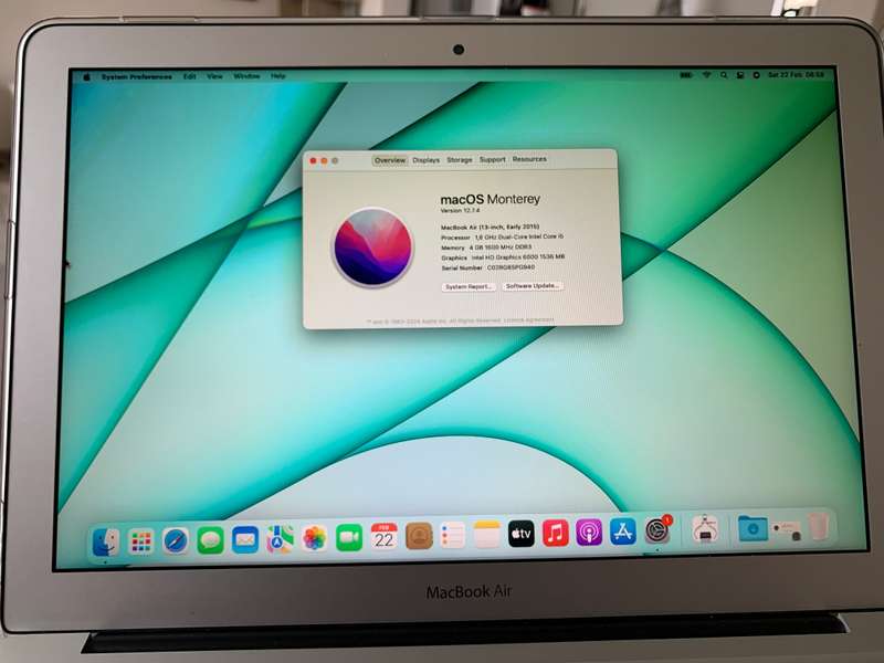 Amazing Offer MacBook Air (13-inch, 2015) PRISTINE CONDITION