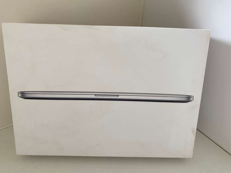 * BEAST * Apple MacBook Pro 15" Retina Display 2015 Model Quad core i7 | 16GB RAM