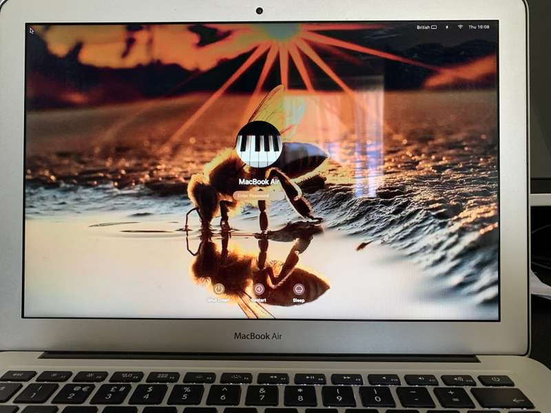 MAY MADNESS  | MacBook Air (13"  2015) + Free laptop bag + MSOffice 2019 for Mac