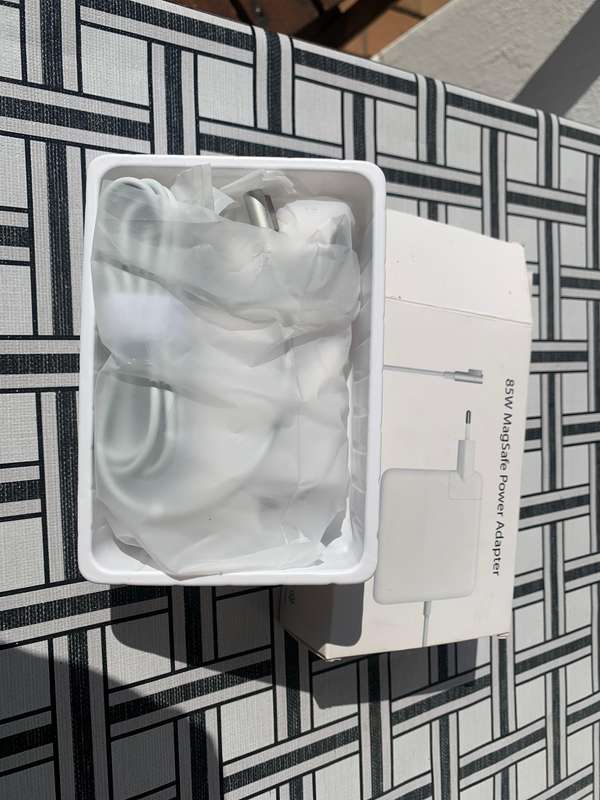 Generic 85W MagSafe Power Adapter