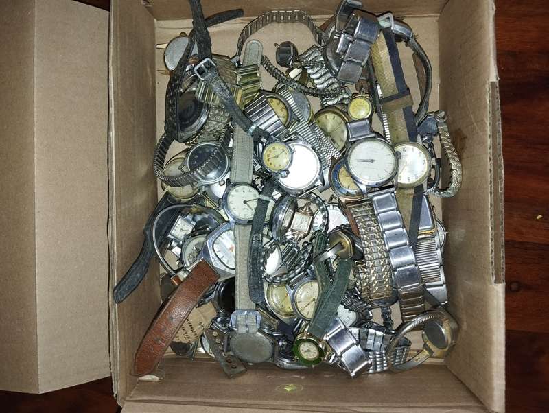 Vintage Watches:Lot 6 (67 watches)