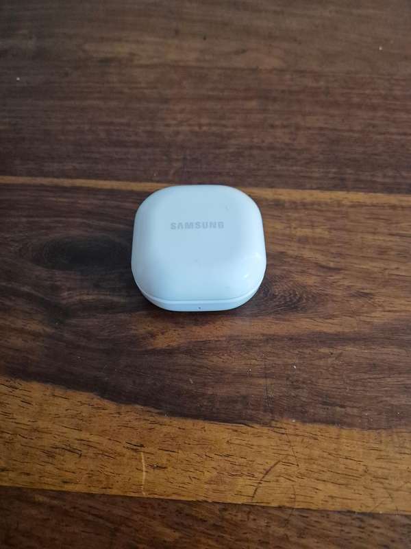 Samsung Galaxy Buds Fe Graphite - LEFT BUD AND CASE ONLY