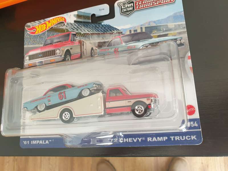 Hot Wheels Team Transport #54 '61 Impala with 72 Chevy Ramp Truck