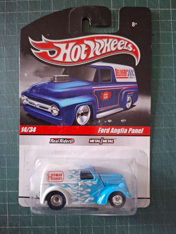 Hot Wheels Ford Anglia Panel