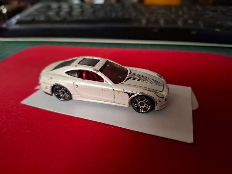 Hot Wheels Ferrari 612 Scaglietti