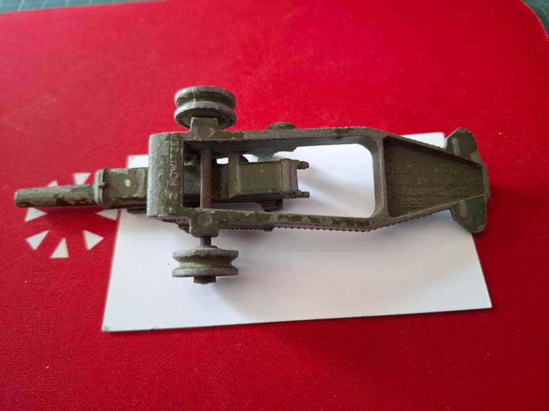 Dinky Toys 693 Field Gun Howitzer 7.2in
