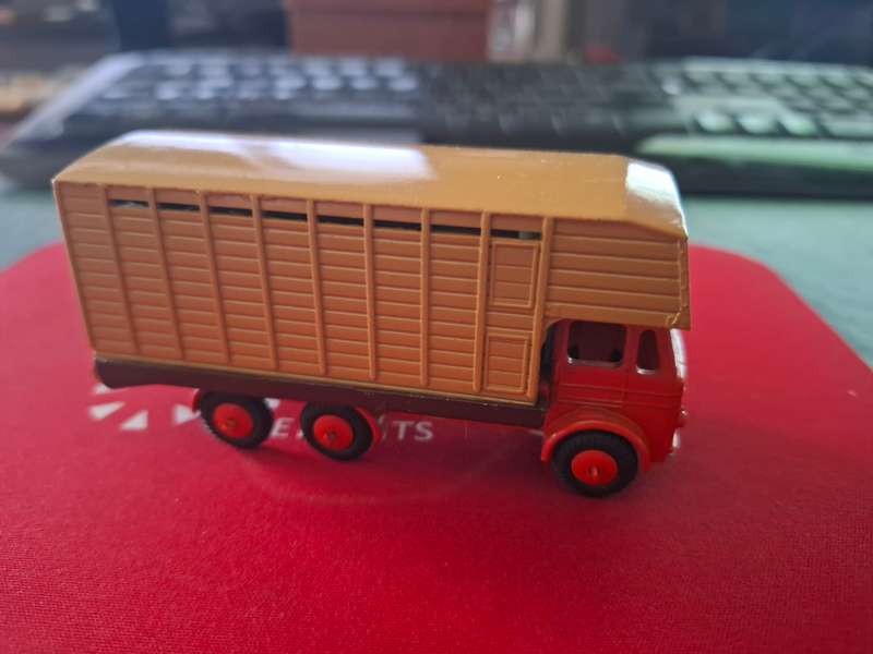 Budgie Toys No 220 Cattle Truck 1959-66 - Similar to Dinky/ Corgi
