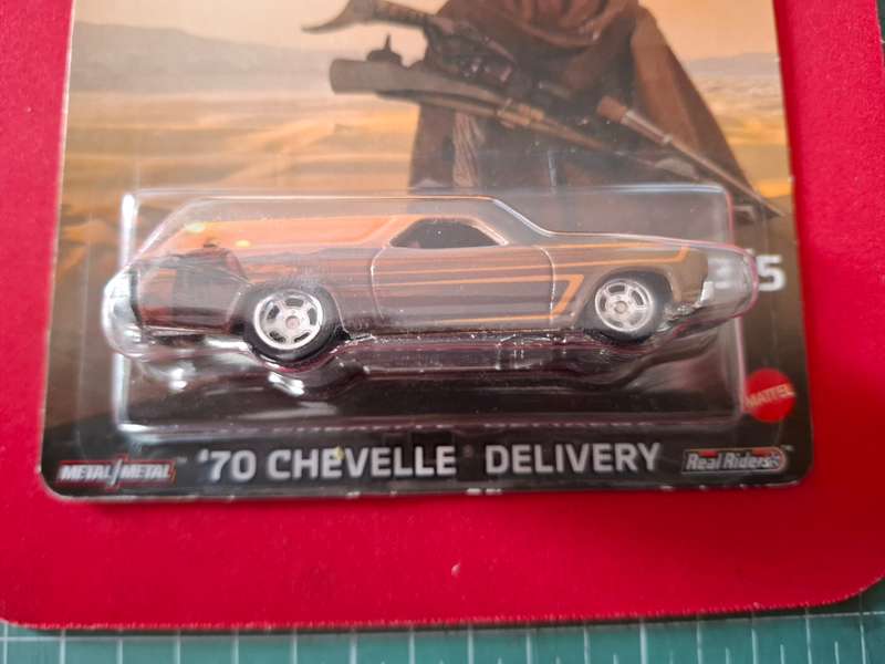 Hot Wheels Premium Star Wars Mandalorian '70 Chevelle Delivery