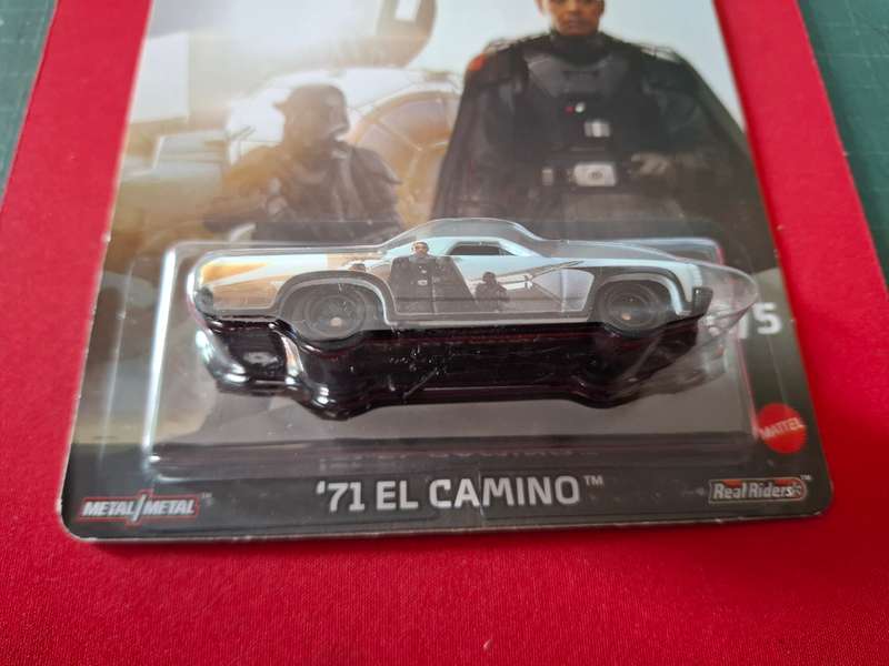 Hot Wheels Premium Star Wars Mandalorian '71 El Camino