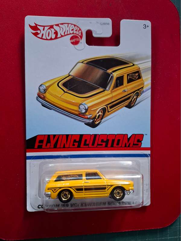 Hot Wheels Custom Flying Customs '69 Volkswagen Squareback