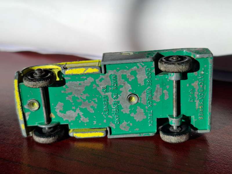 Matchbox Lesney Vintage Dodge Wreck Truck #13