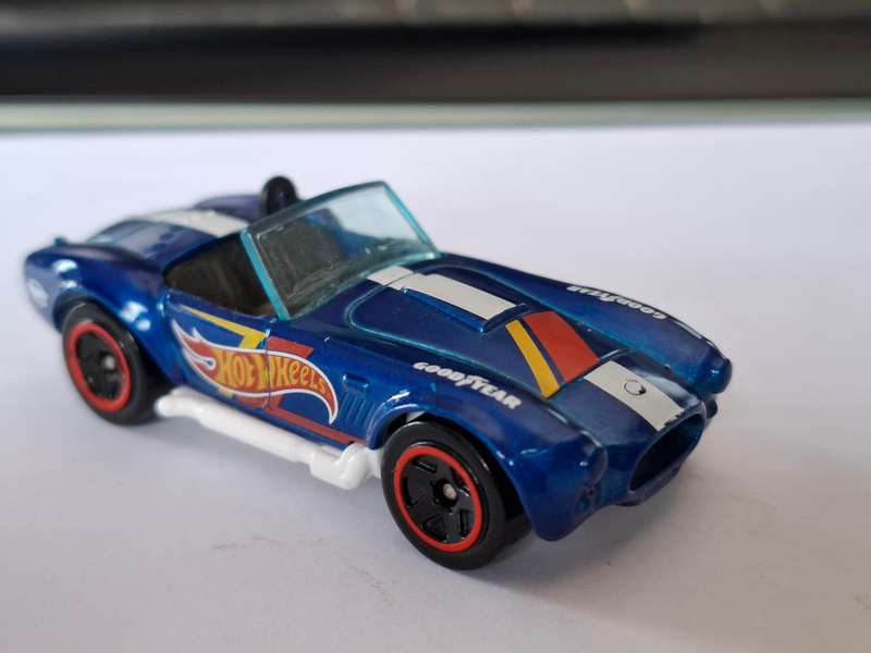 Hot Wheels Shelby Cobra 427 S/C