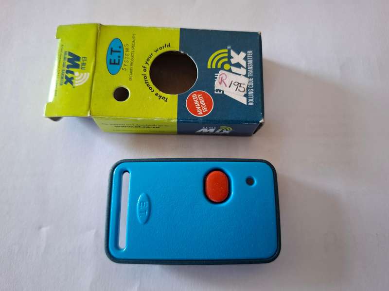 Rolling Code Transmitter Garage/ Gate Remote Controller