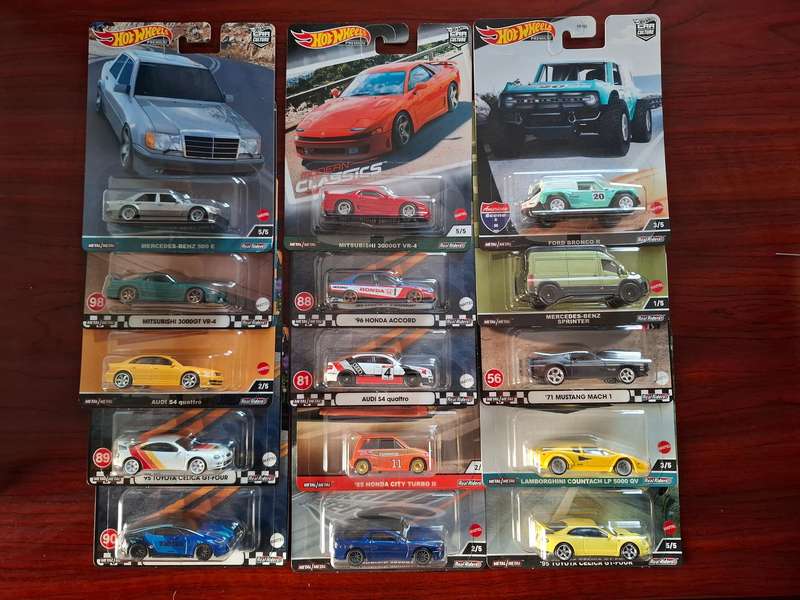 Hot Wheels Premium 15 Car Collection