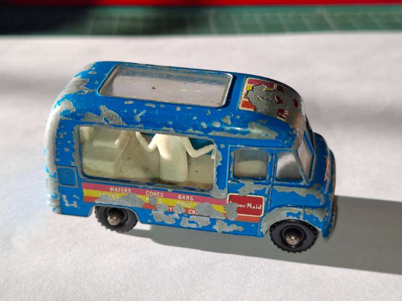 Vintage Matchbox Regular Wheels #47 Commer Ice Cream Canteen