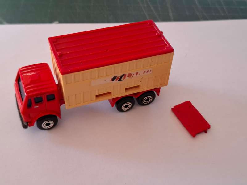Vintage Matchbox Lesney Superfast #42 Mercedes Container Truck