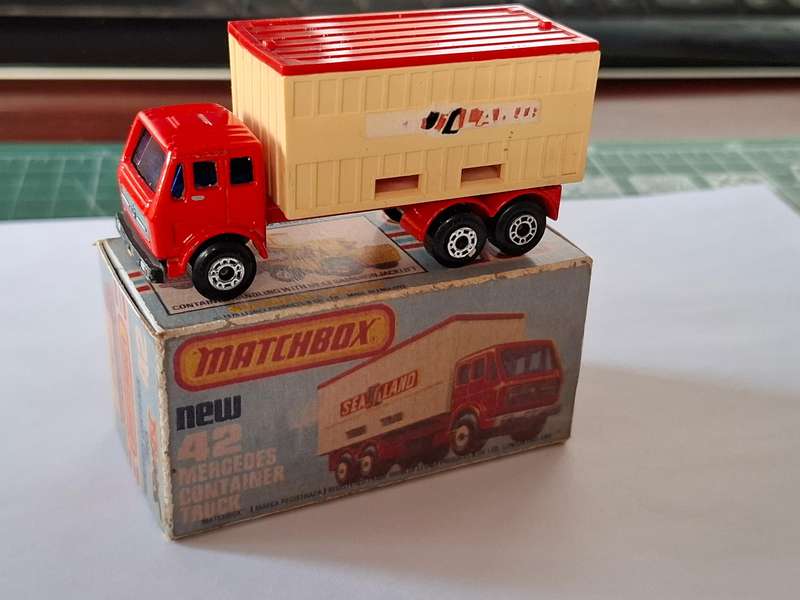 Vintage Matchbox Lesney Superfast #42 Mercedes Container Truck