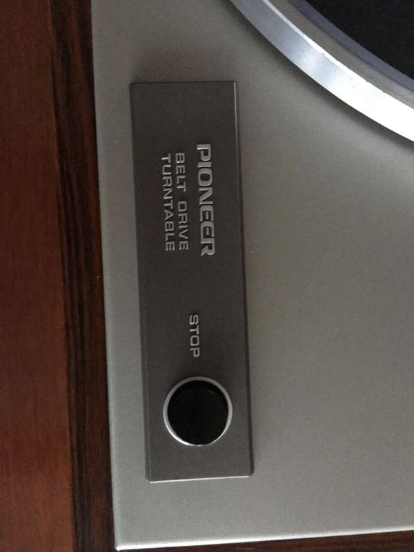 Pioneer ES-2000/M Belt Drive Turntable