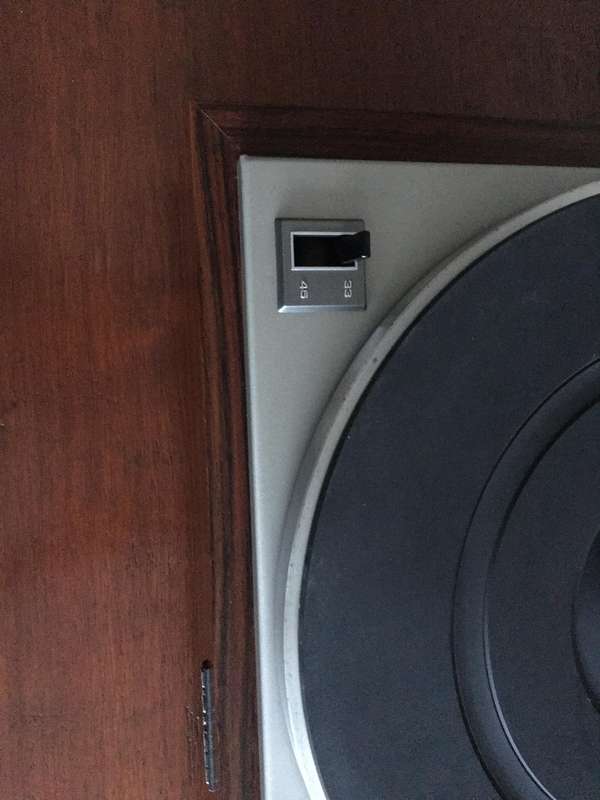 Pioneer ES-2000/M Belt Drive Turntable