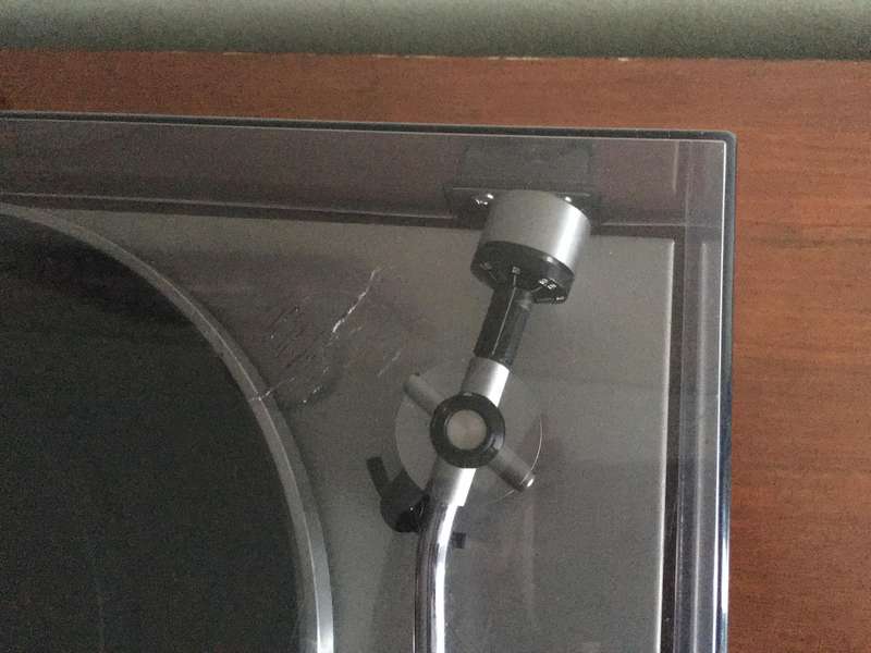 Pioneer ES-2000/M Belt Drive Turntable