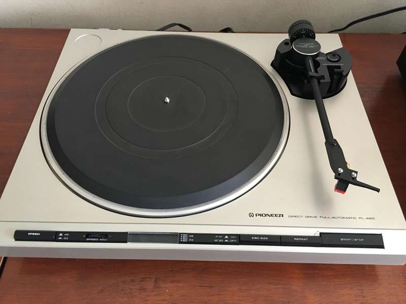 Pioneer PL420 Turntable