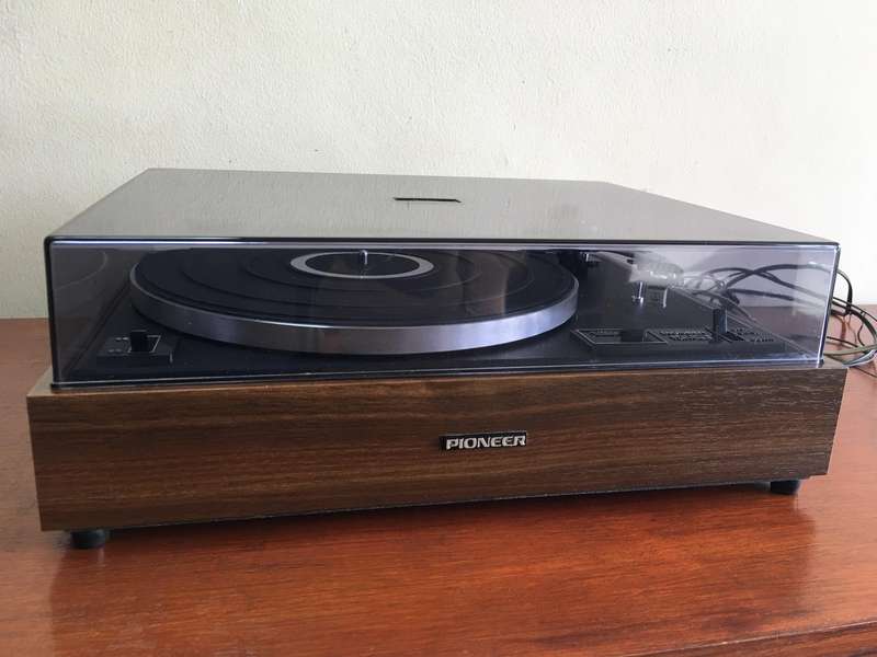 Pioneer PL12e Turntable