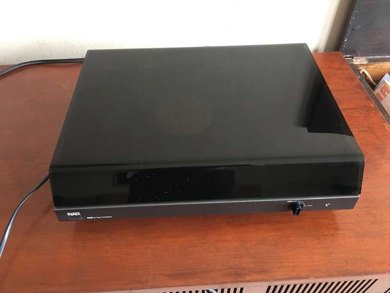 NAD 5120 Turntable