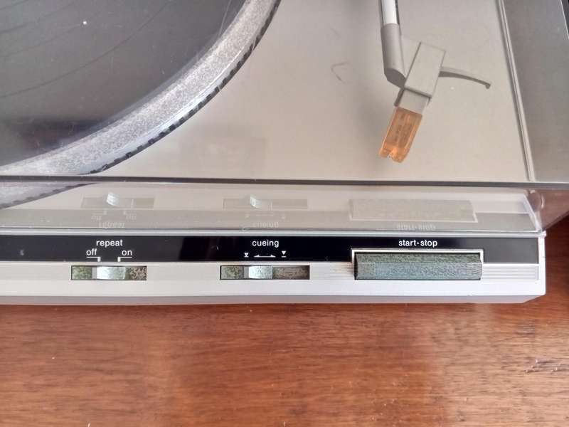 Technics SL-Q300 Automatic Drive Turntable