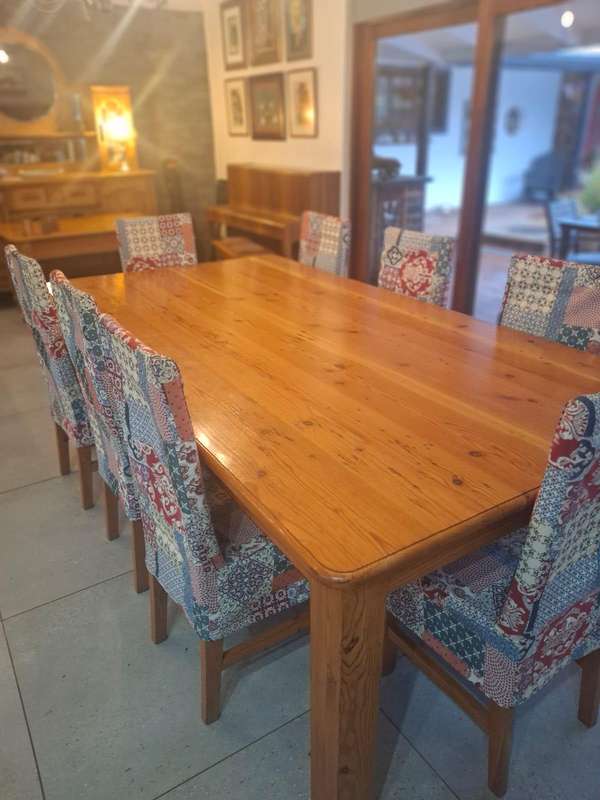 8 Seater Oregon Pine table with chairs