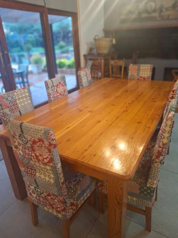 8 Seater Oregon Pine table with chairs