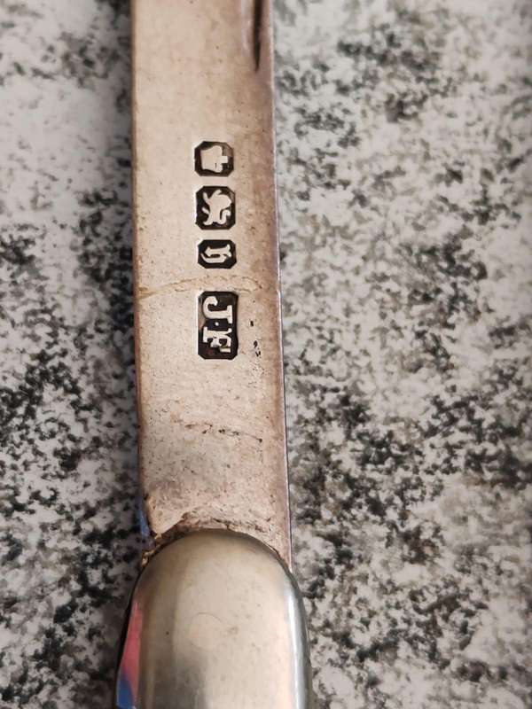 Sterling silver pocket knife Sheffield 1900 with mother of pearl grips