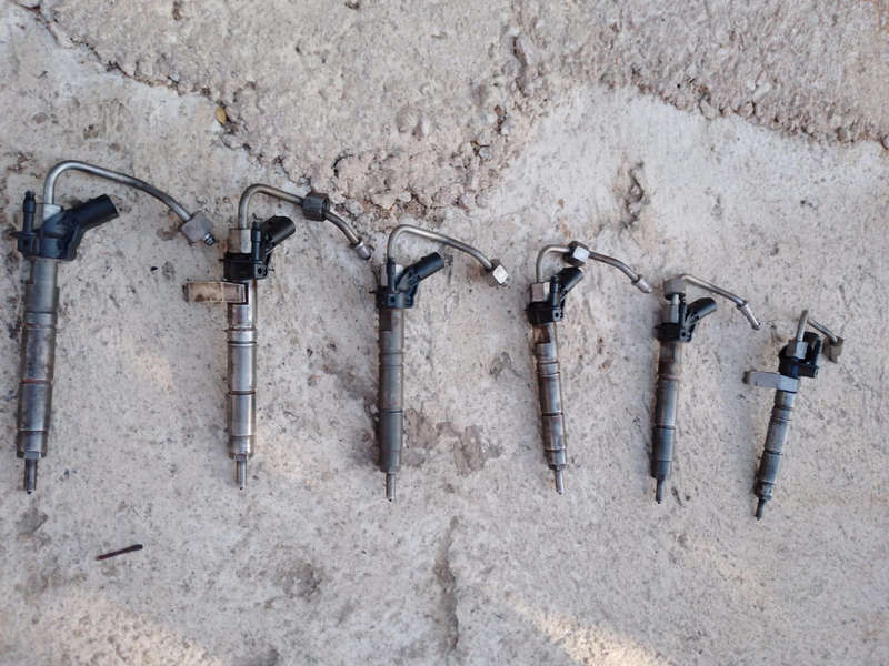 OM642  Original fuel injector