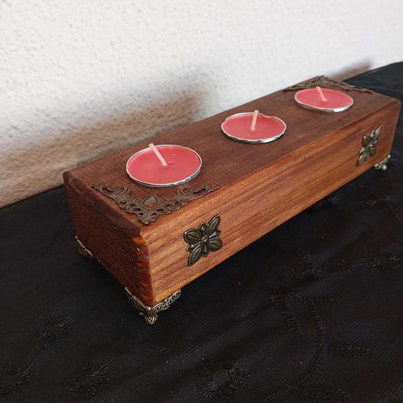Candle holder