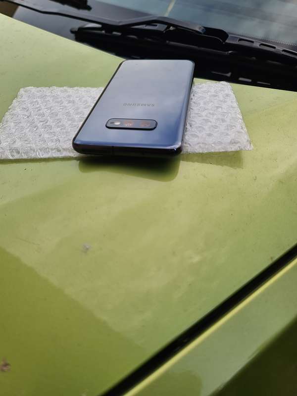 Samsung Galaxy S10e 128GB Pre-owned
