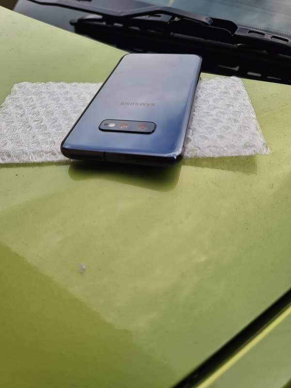 Samsung Galaxy S10e 128GB Pre-owned