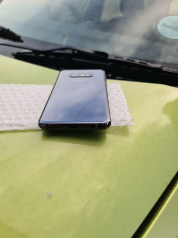 Samsung Galaxy S10e 128GB Pre-owned