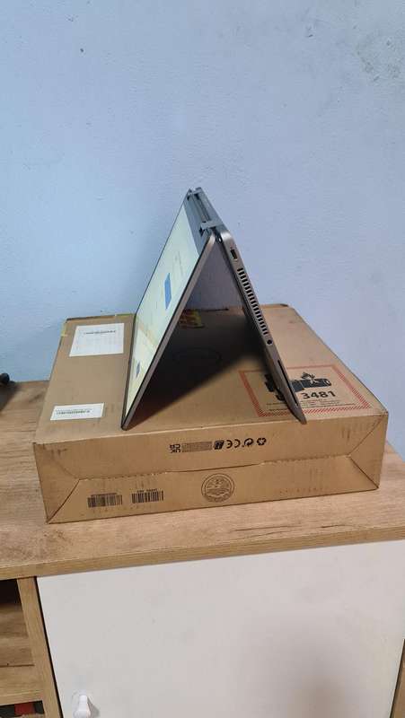 Dell Latitude 7430 (2 in 1) i7 1265U / 16 GB Ram / 512B SSD / 14 FHD Touch Display Pre-owned