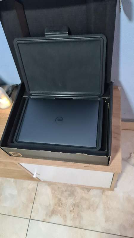 Dell XPS 13 Plus 9320 13.4-inch FHD+ Core i7-1260P 16GB RAM 512 SSD Pre-owned