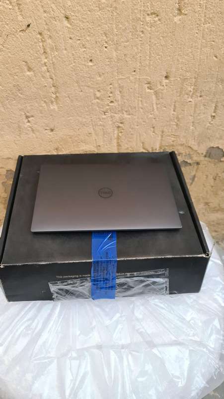 Dell XPS 13 Plus 9320 13.4-inch FHD+ Core i7-1260P 16GB RAM 512 SSD Pre-owned