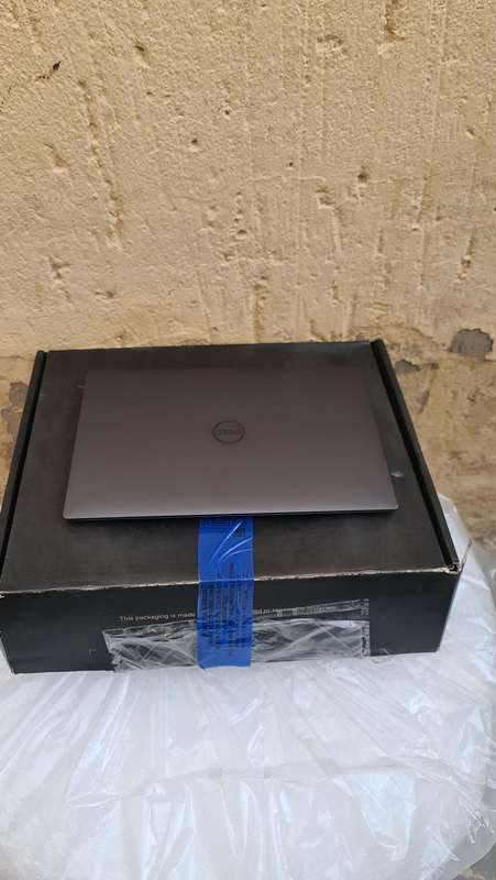 Dell XPS 13 Plus 9320 13.4-inch FHD+ Core i7-1260P 16GB RAM 512 SSD Pre-owned