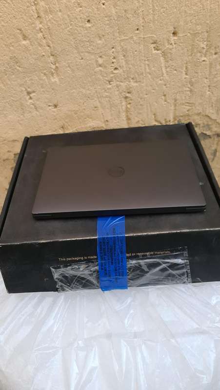 Dell XPS 13 Plus 9320 13.4-inch FHD+ Core i7-1260P 16GB RAM 512 SSD Pre-owned