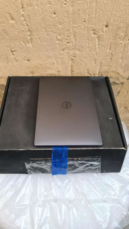 Dell XPS 13 Plus 9320 13.4-inch FHD+ Core i7-1260P 16GB RAM 512 SSD Pre-owned