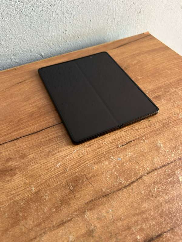 Samsung Galaxy Z Fold 3 5G 256GB Pre owned